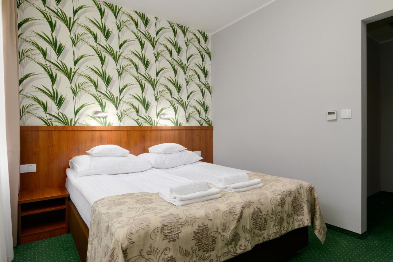 Hotel Zielony ポズナン エクステリア 写真