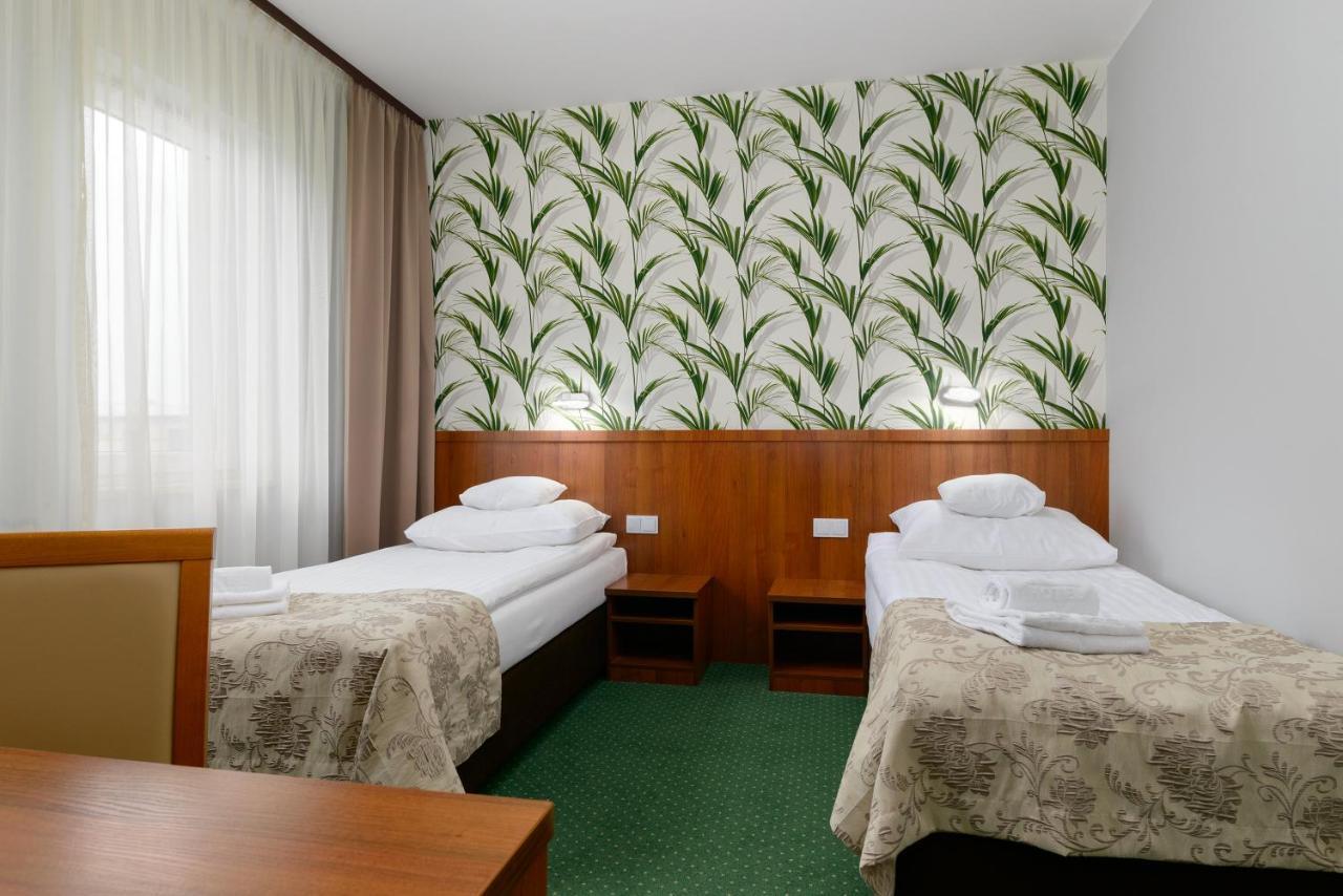 Hotel Zielony ポズナン エクステリア 写真