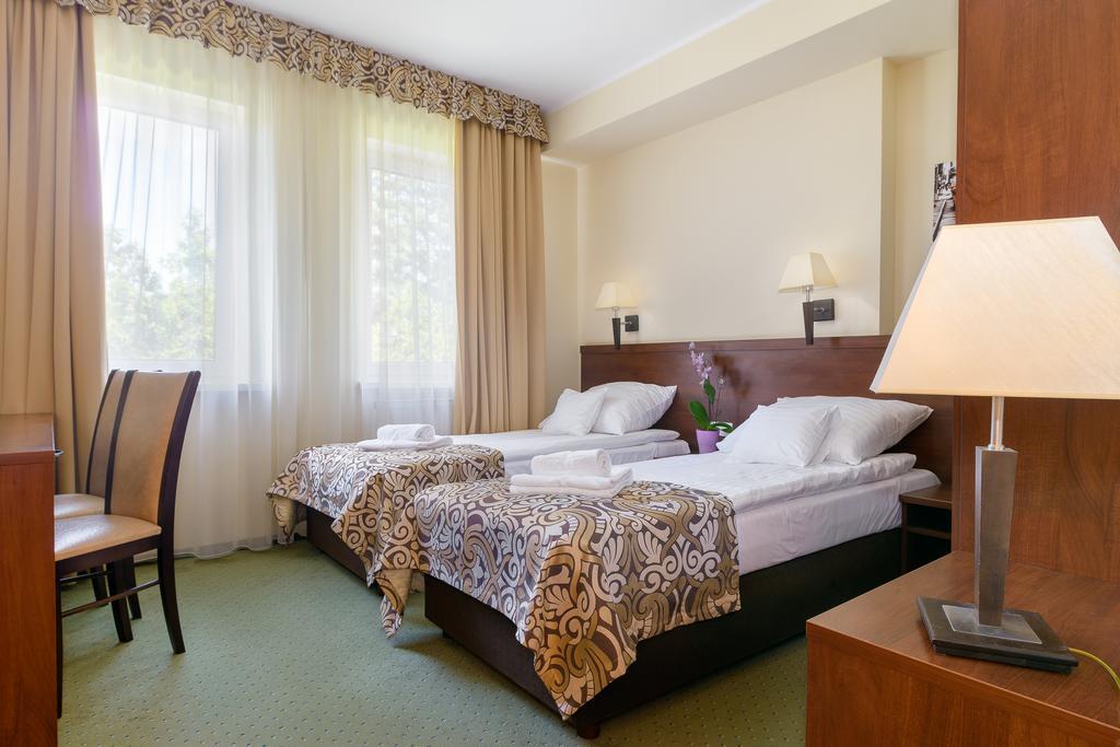Hotel Zielony ポズナン エクステリア 写真