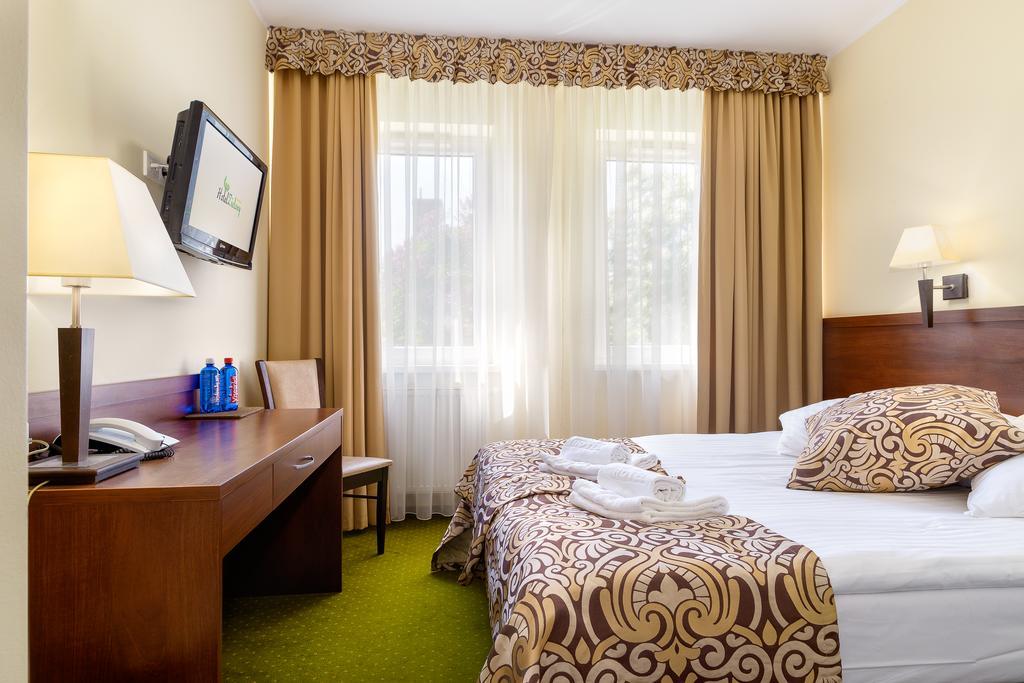 Hotel Zielony ポズナン エクステリア 写真