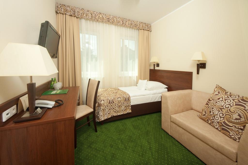 Hotel Zielony ポズナン エクステリア 写真